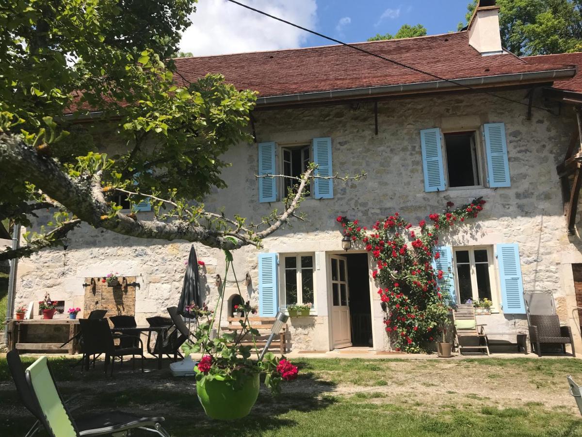 Chambres D'Hotes Des Deux Lacs Ceyzerieu Luaran gambar