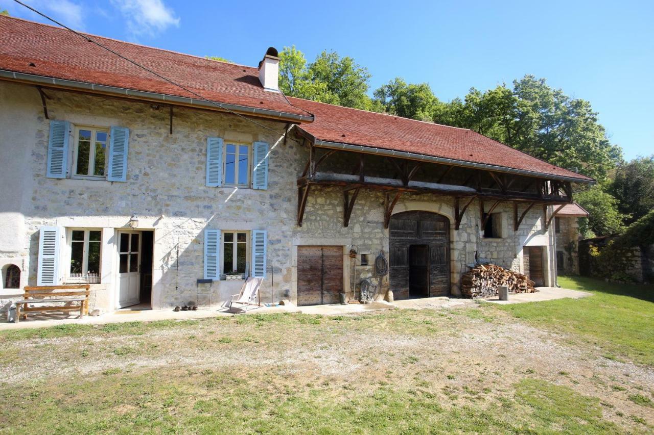 Chambres D'Hotes Des Deux Lacs Ceyzerieu Luaran gambar